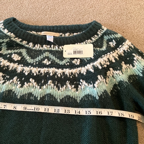 size L, bust up to 40” inches, new condition, apres ski ⛷️ vibes - Picture 6 of 10